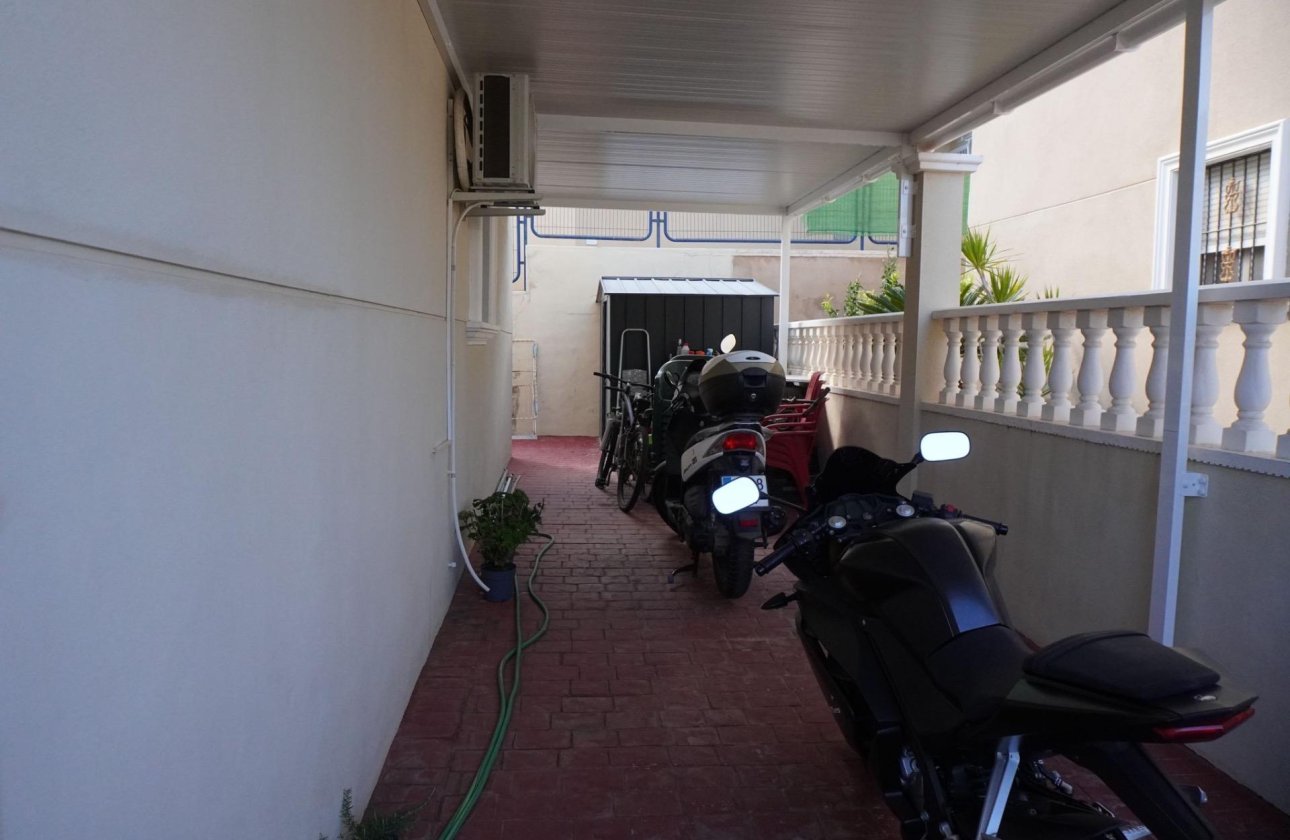 Revente - Villa -
San Miguel de Salinas