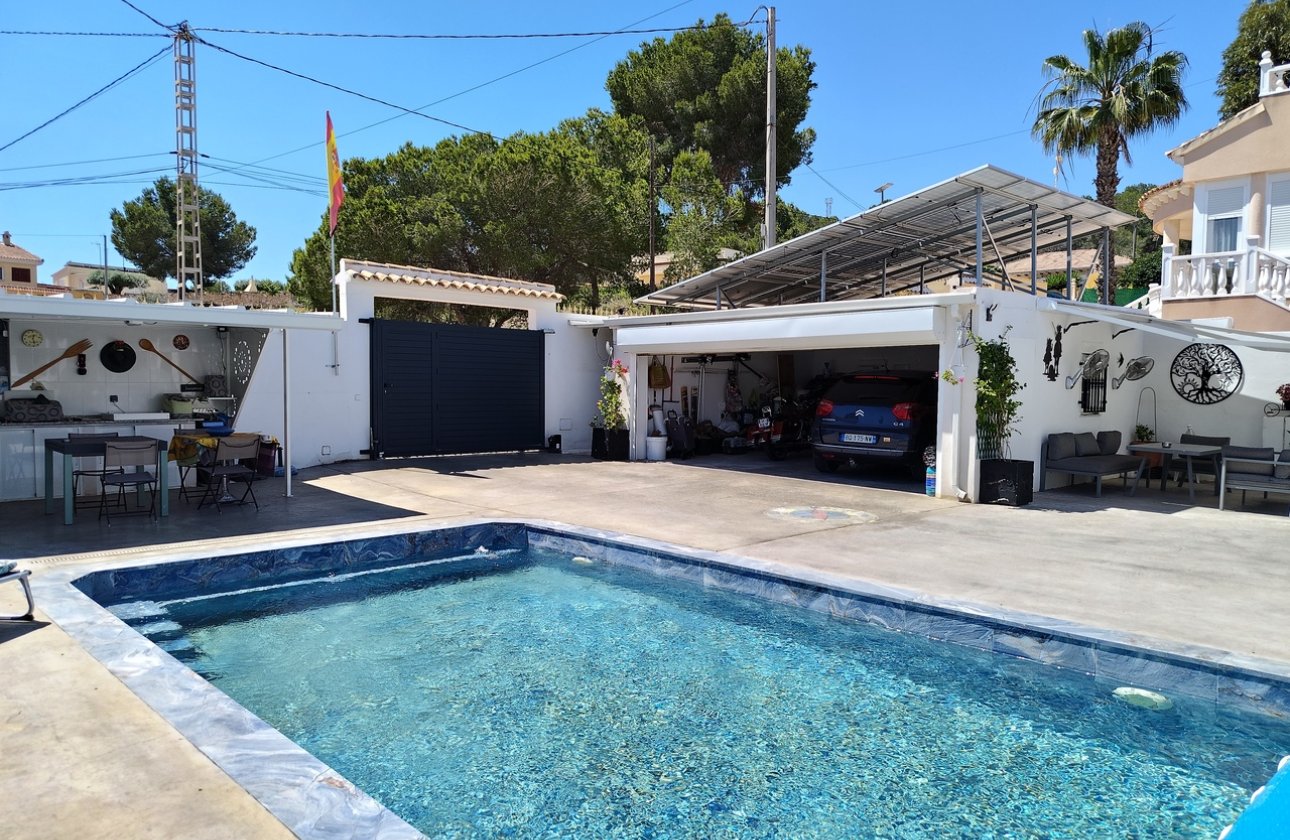 Revente - Villa -
San Miguel / Vistabella Golf - Inland