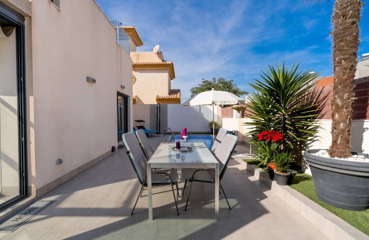 Revente - Villa -
Torrevieja - Aguas Nuevas 2