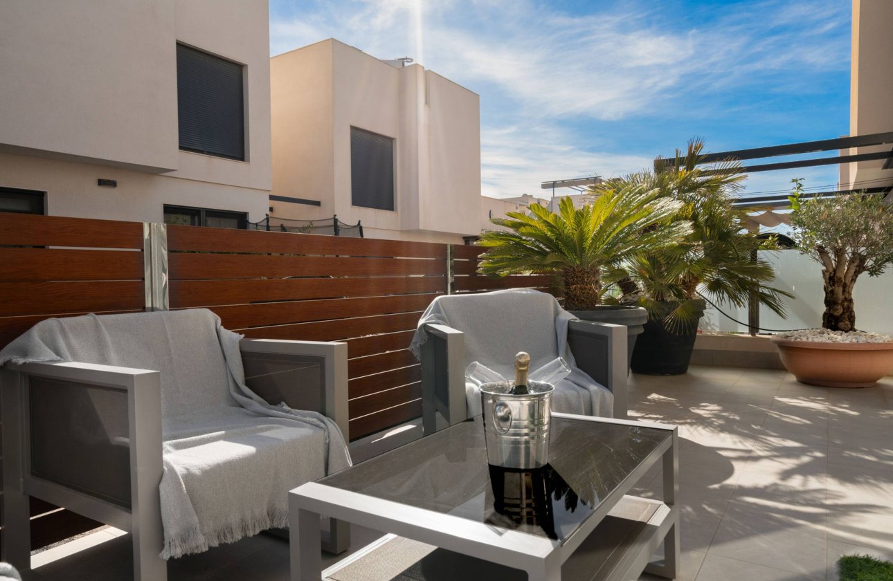 Revente - Villa -
Torrevieja - Aguas Nuevas 2