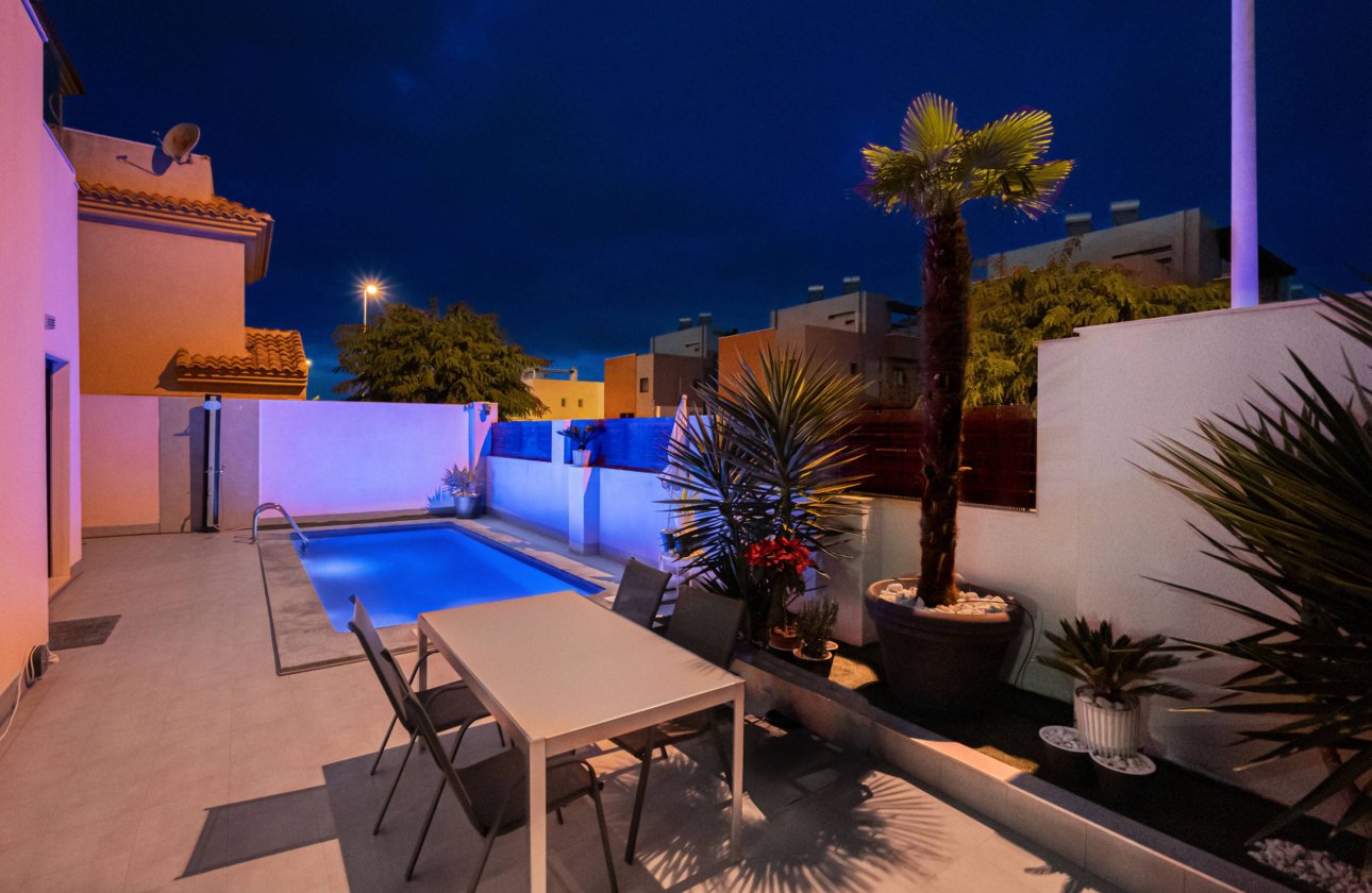 Revente - Villa -
Torrevieja - Aguas Nuevas 2