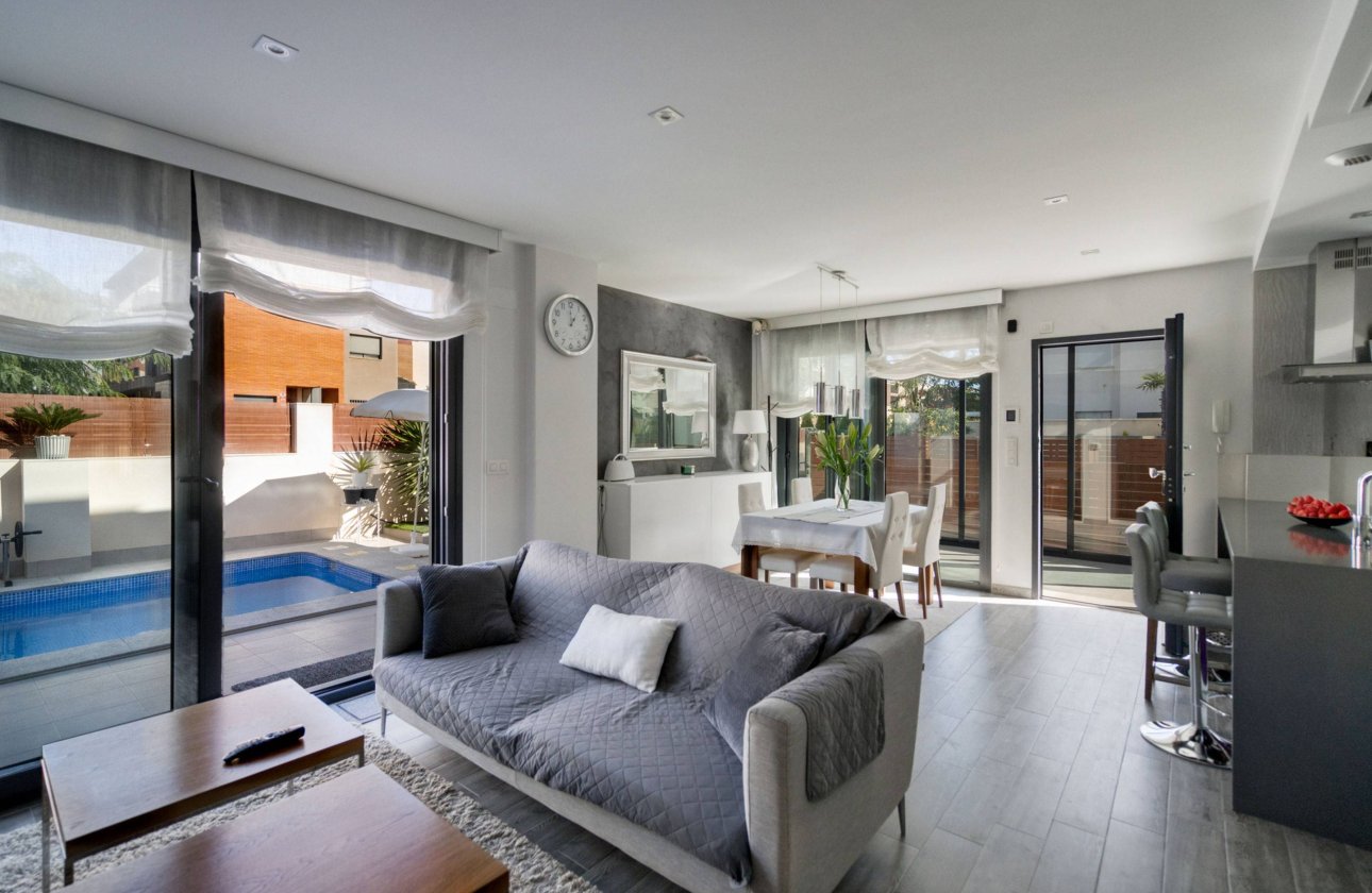 Revente - Villa -
Torrevieja - Aguas Nuevas 2