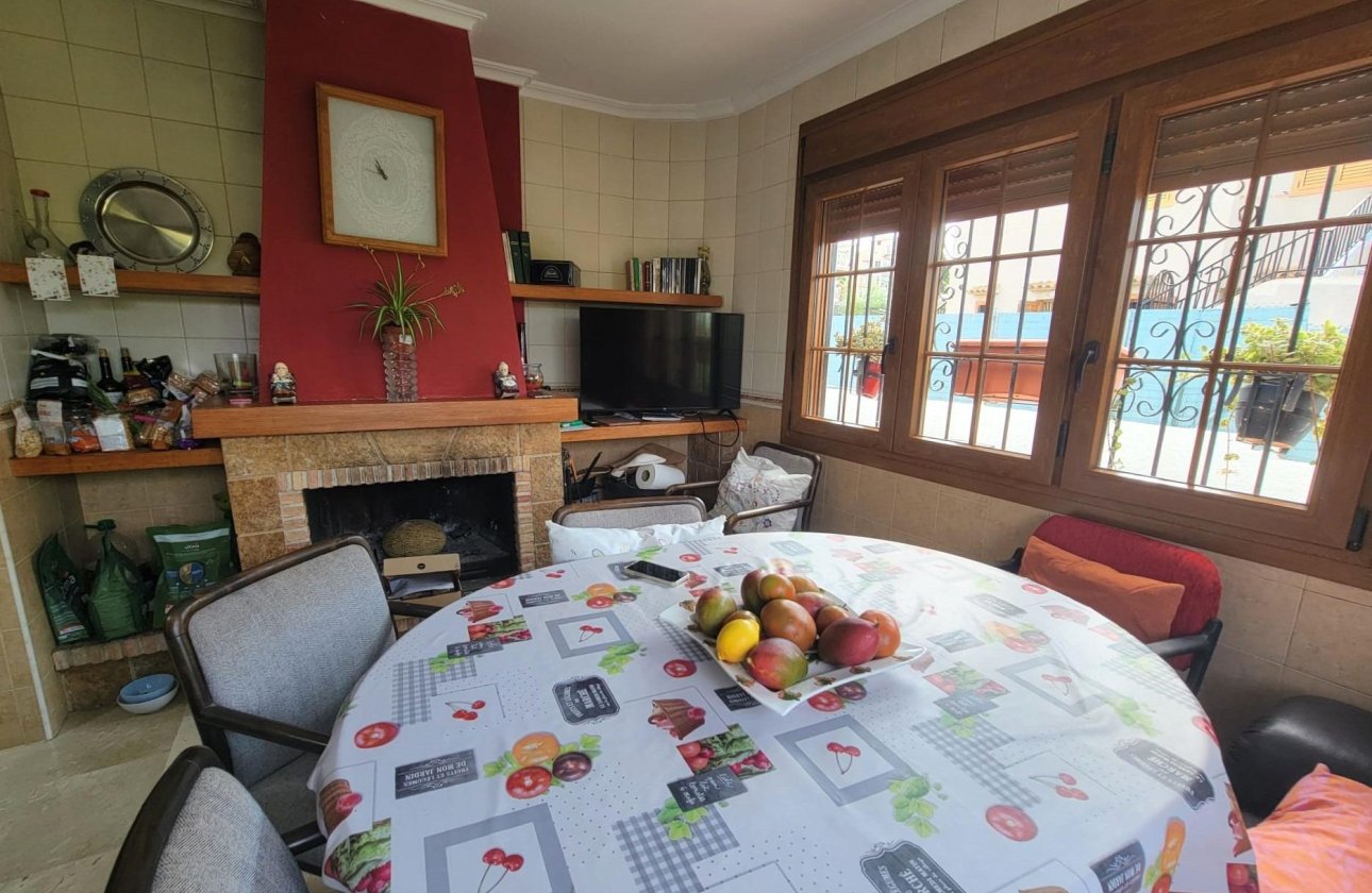 Revente - Villa -
Torrevieja - Aguas Nuevas