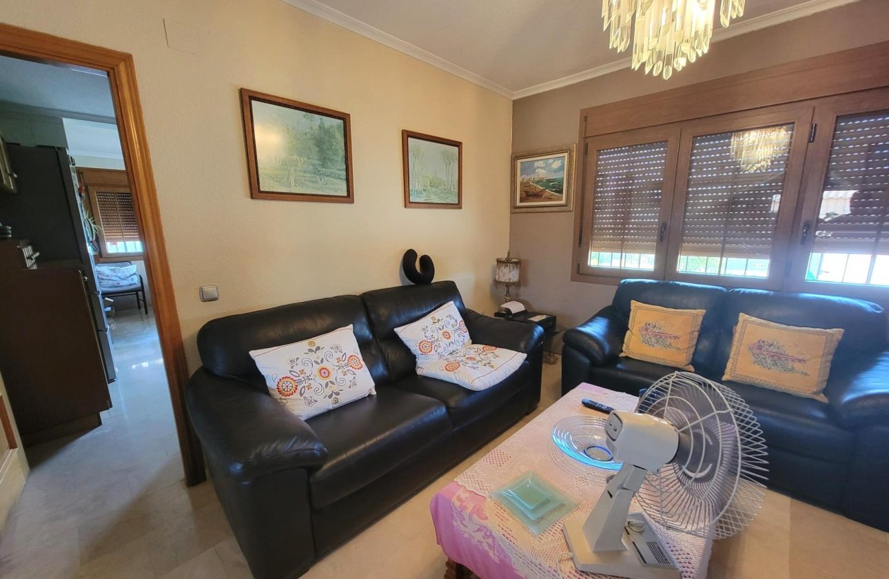 Revente - Villa -
Torrevieja - Aguas Nuevas