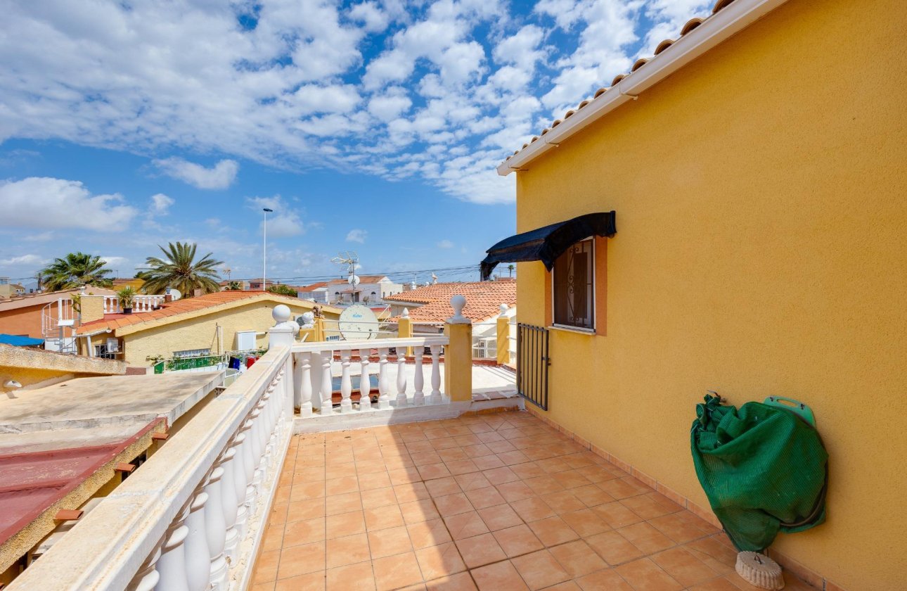 Revente - Villa -
Torrevieja - Aguas Nuevas