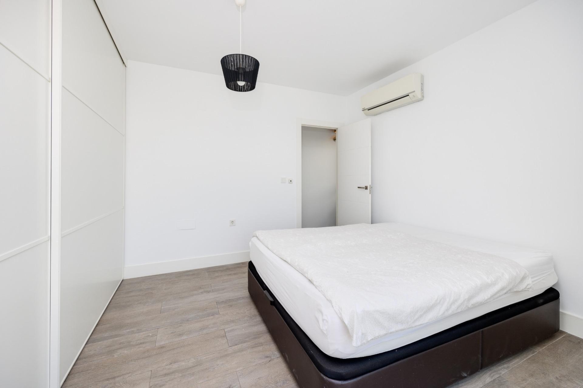 Revente - Villa -
Torrevieja - Aguas Nuevas