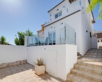 Revente - Villa -
Torrevieja - Aguas Nuevas