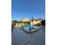 Revente - Villa -
Torrevieja - Aguas Nuevas