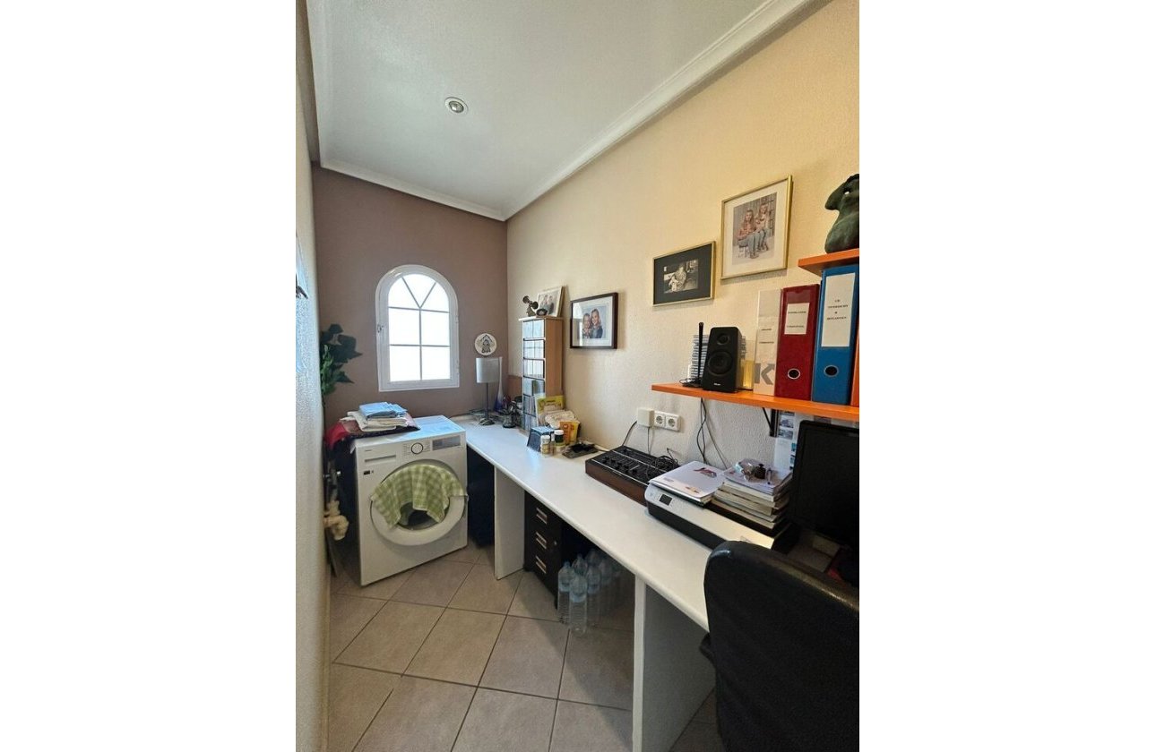 Revente - Villa -
Torrevieja - Aguas Nuevas