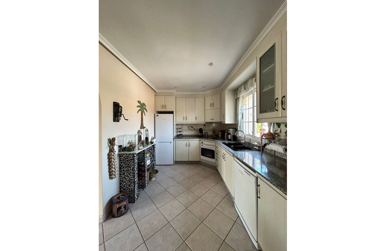 Revente - Villa -
Torrevieja - Aguas Nuevas