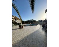 Revente - Villa -
Torrevieja - Aguas Nuevas