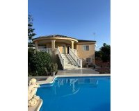 Revente - Villa -
Torrevieja - Aguas Nuevas