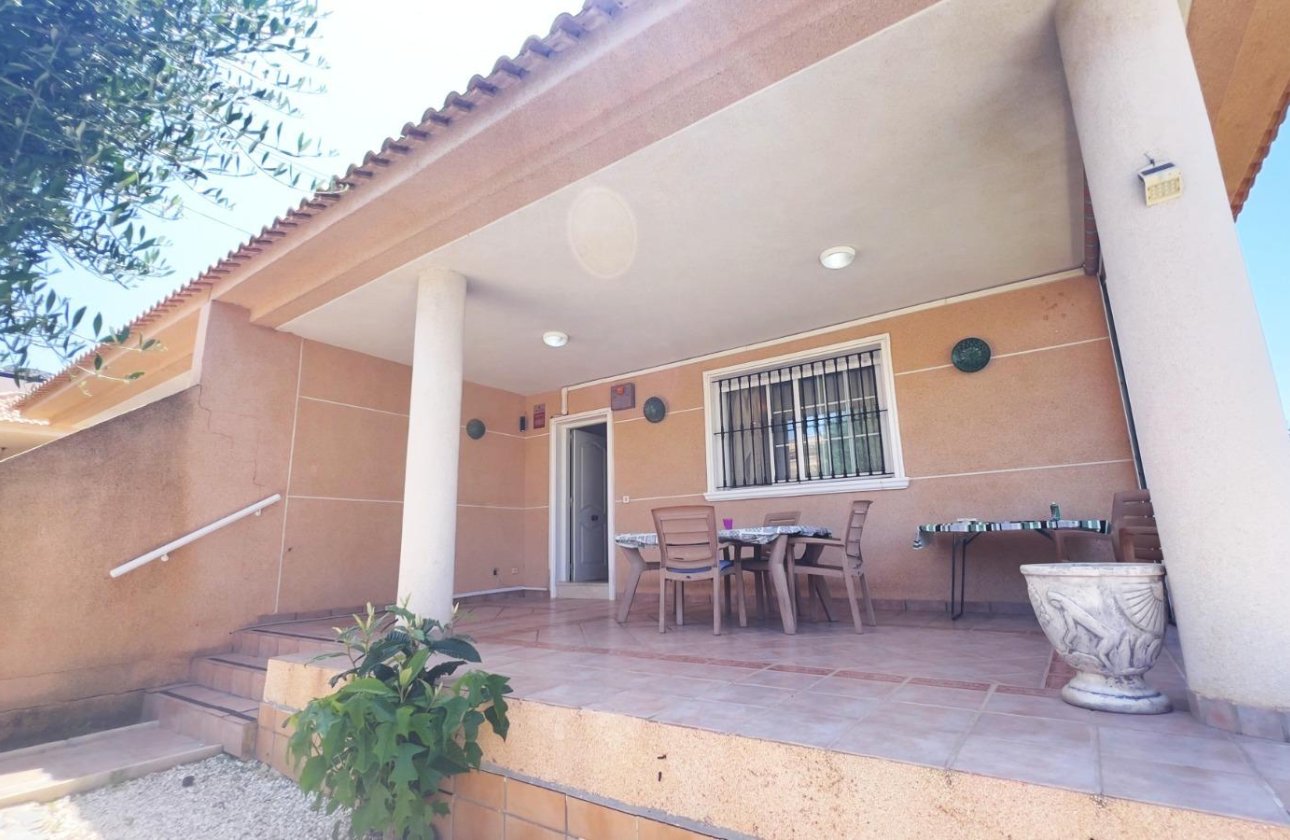 Revente - Villa -
Torrevieja - Aguas Nuevas