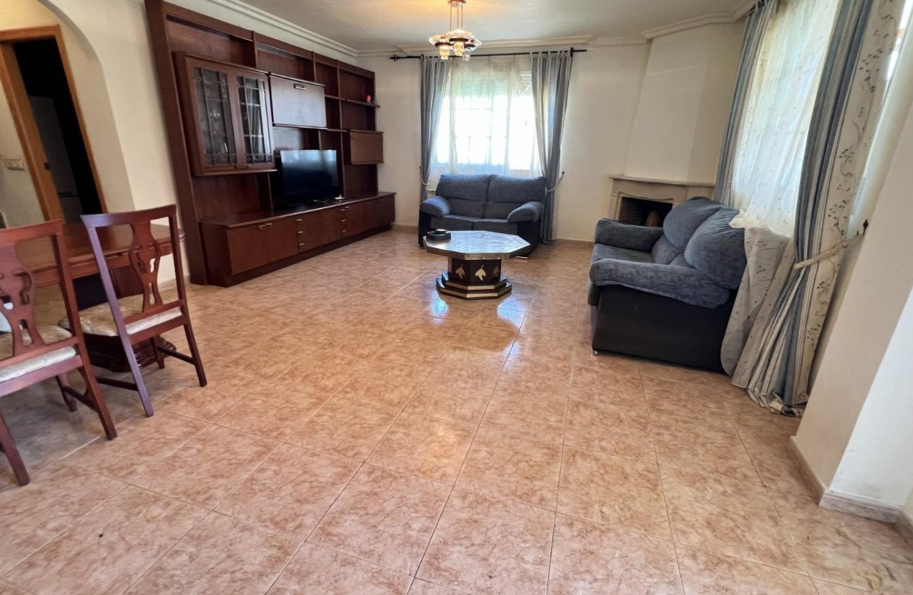 Revente - Villa -
Torrevieja - Aguas Nuevas