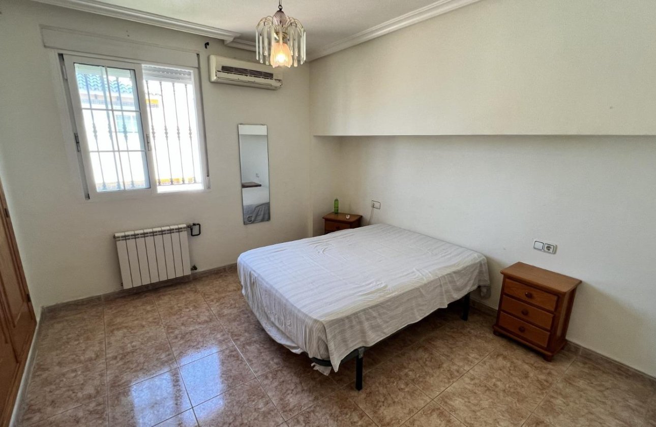 Revente - Villa -
Torrevieja - Aguas Nuevas