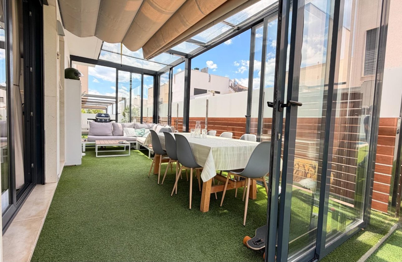 Revente - Villa -
Torrevieja - Aguas Nuevas