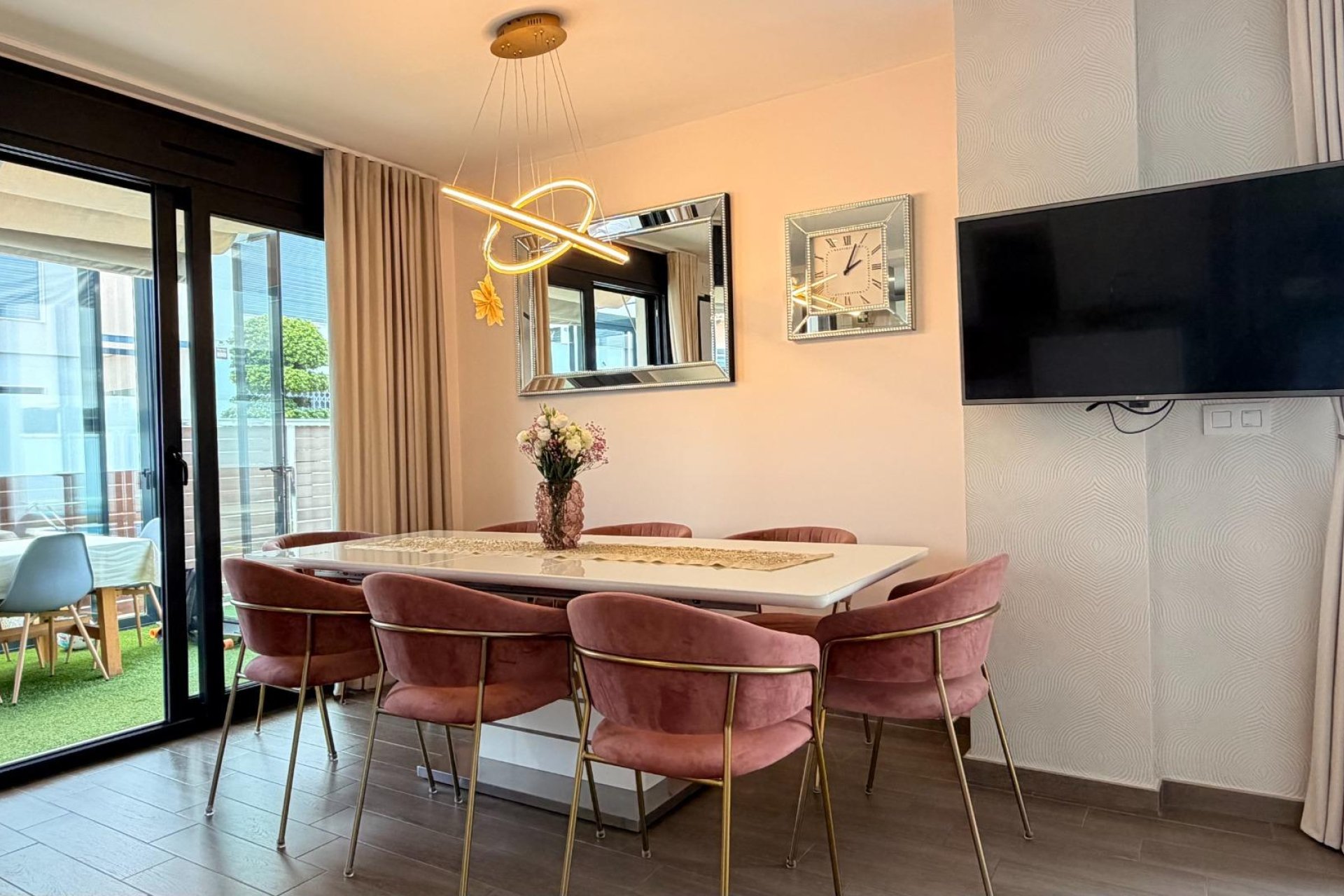 Revente - Villa -
Torrevieja - Aguas Nuevas