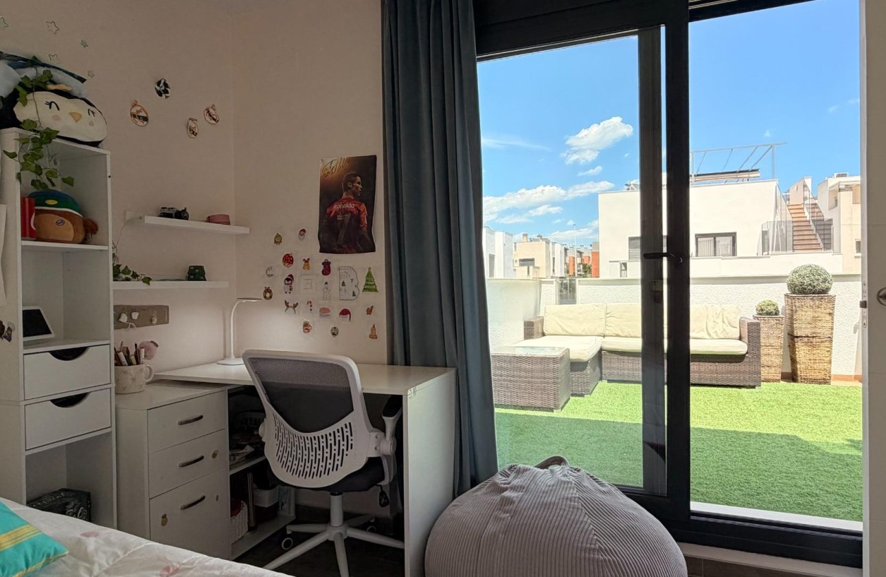 Revente - Villa -
Torrevieja - Aguas Nuevas