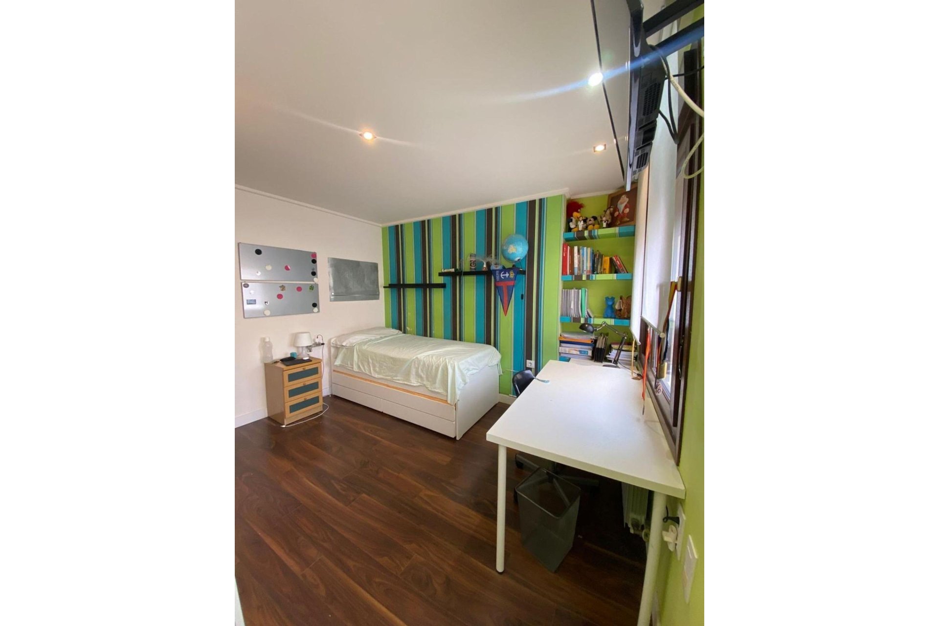 Revente - Villa -
Torrevieja - Centro - Muelle Pesquero