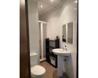 Revente - Villa -
Torrevieja - Centro - Muelle Pesquero