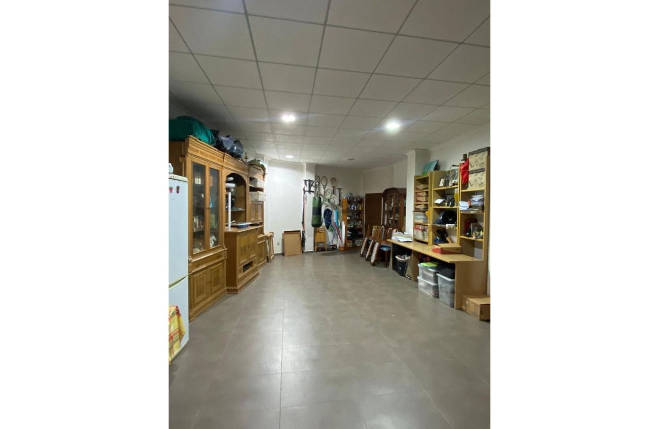 Revente - Villa -
Torrevieja - Centro - Muelle Pesquero