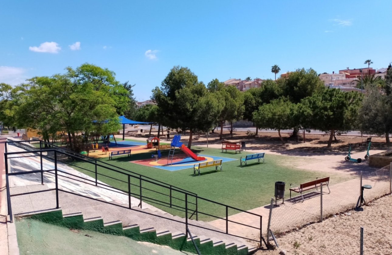 Revente - Villa -
Torrevieja - Costa Blanca