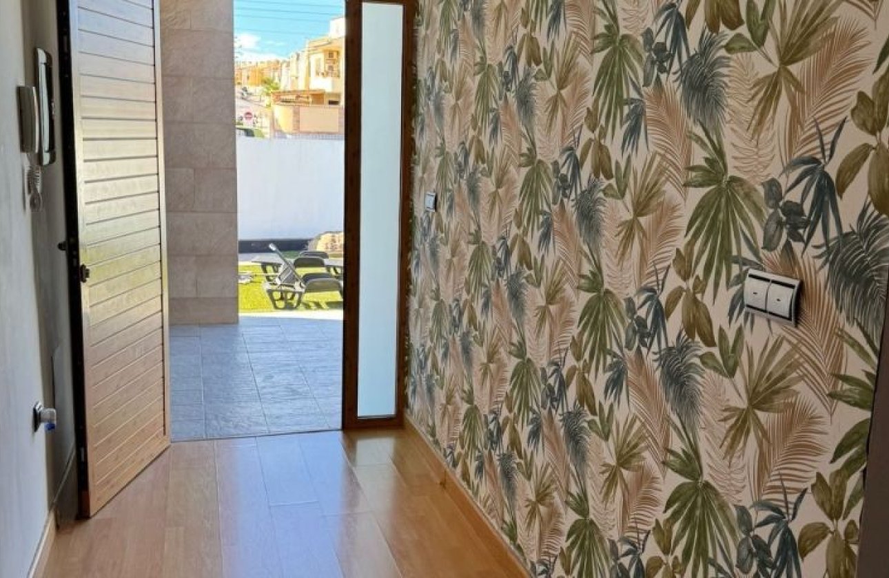 Revente - Villa -
Torrevieja - Costa Blanca