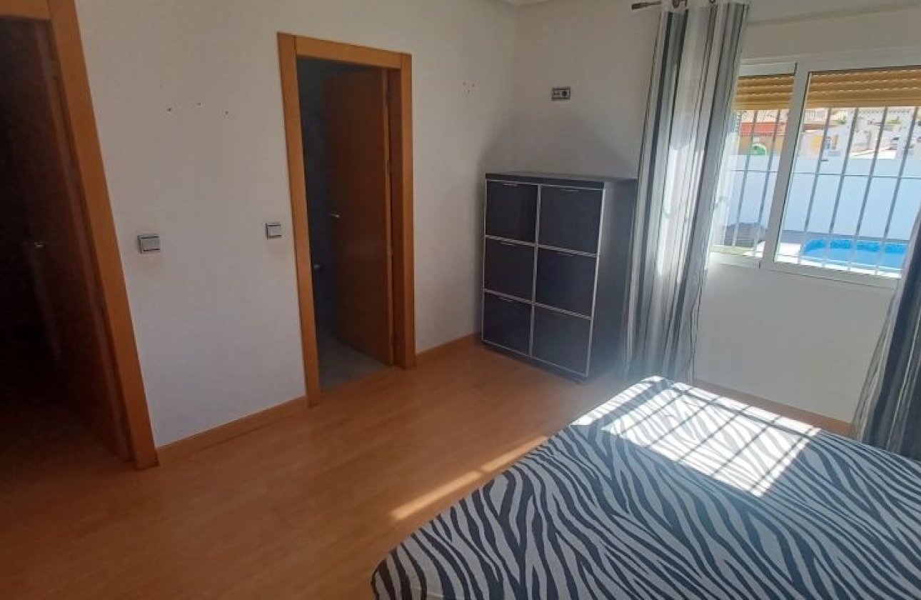 Revente - Villa -
Torrevieja - Costa Blanca