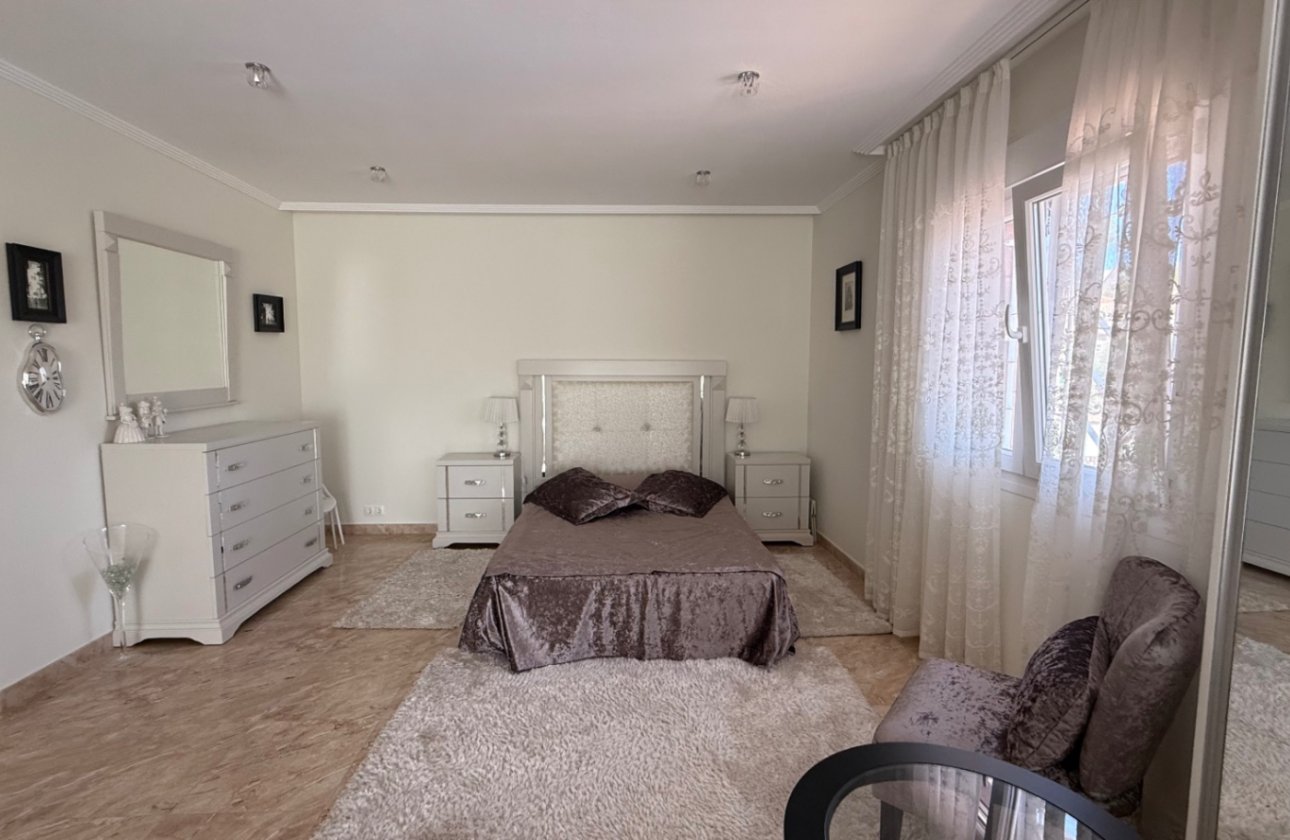 Revente - Villa -
Torrevieja - Costa Blanca