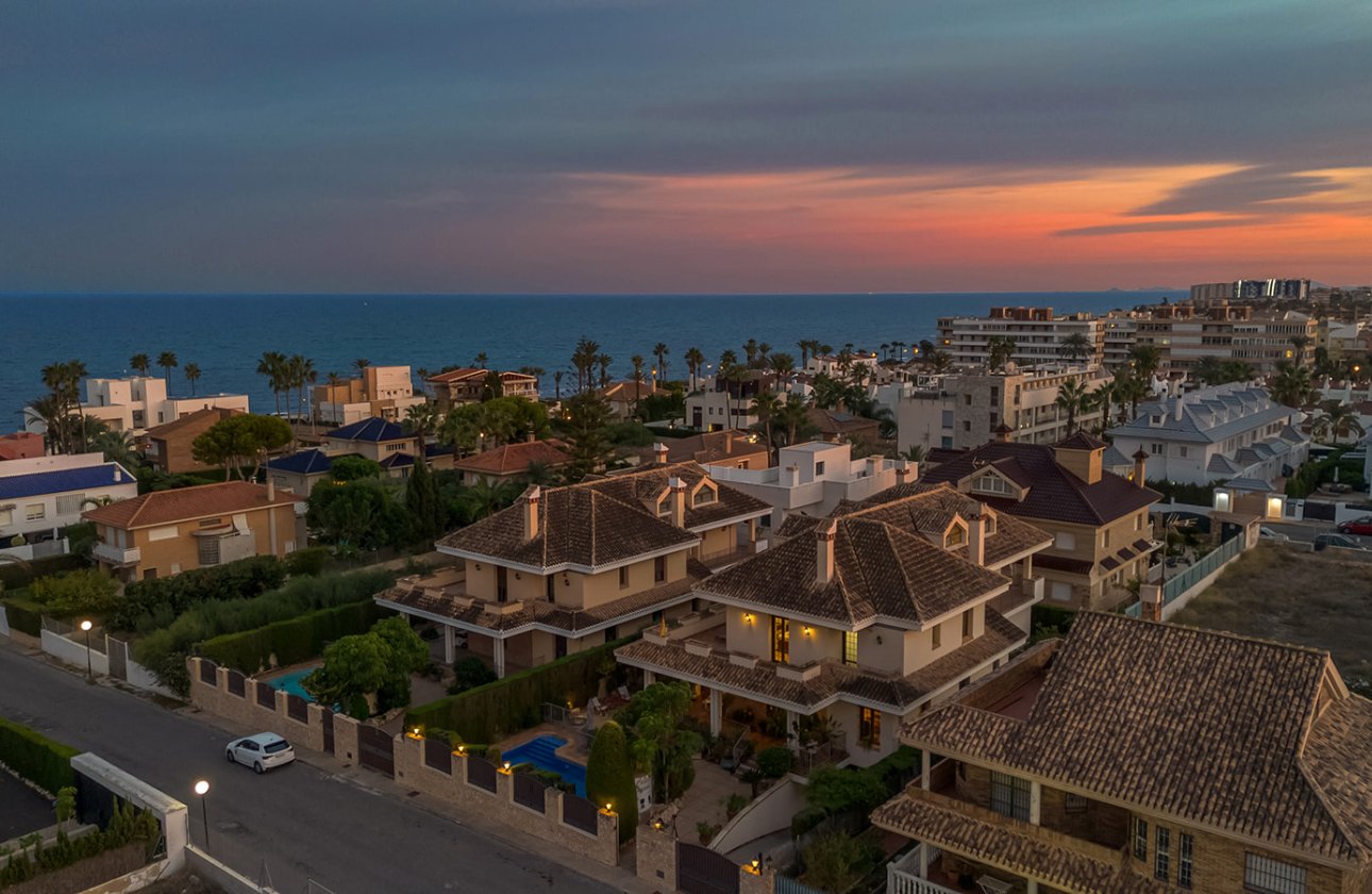 Revente - Villa -
Torrevieja - Costa Blanca