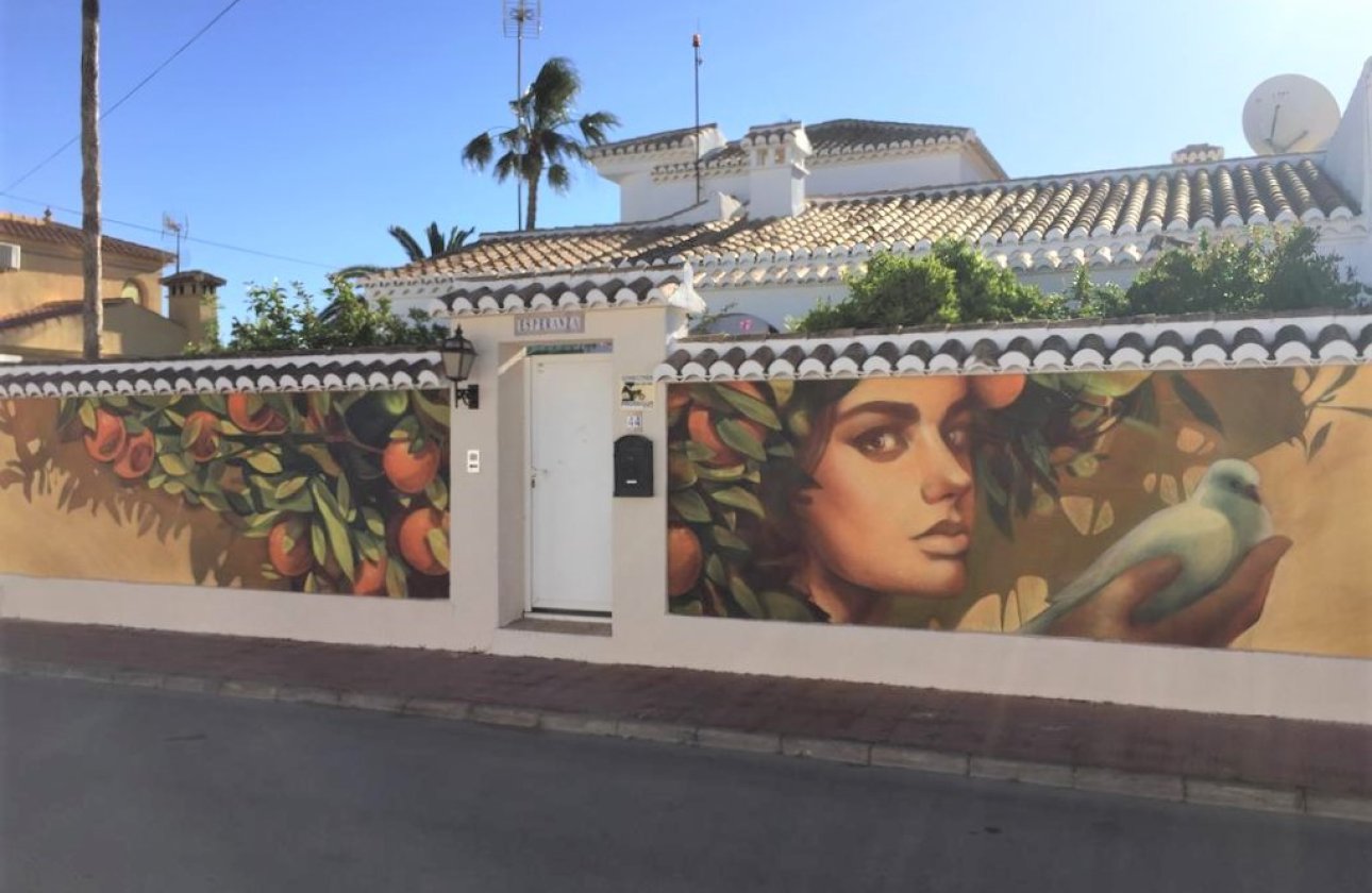 Revente - Villa -
Torrevieja - Costa Blanca