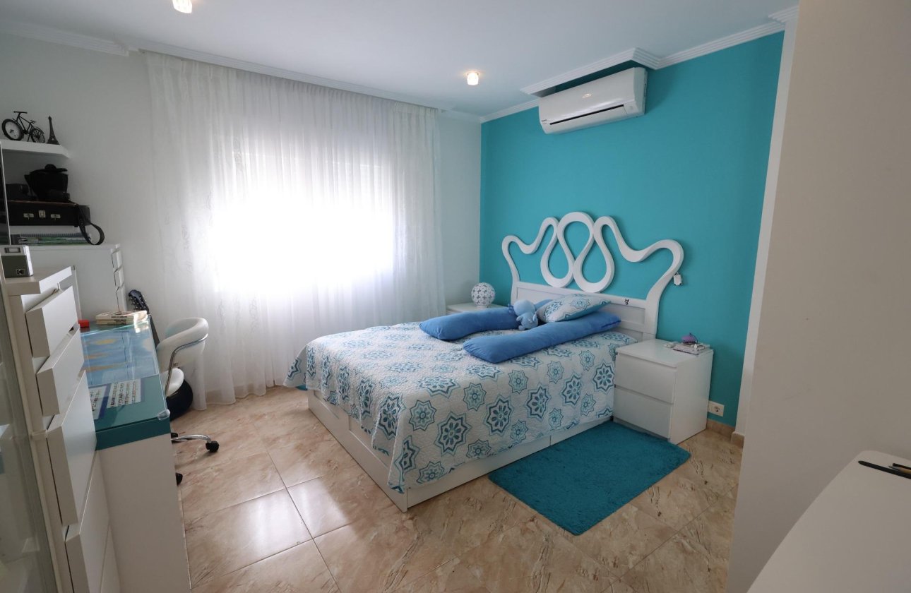Revente - Villa -
Torrevieja - Costa Blanca