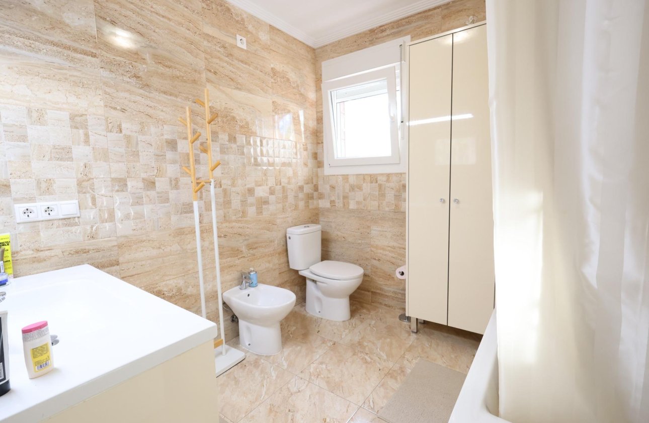 Revente - Villa -
Torrevieja - Costa Blanca