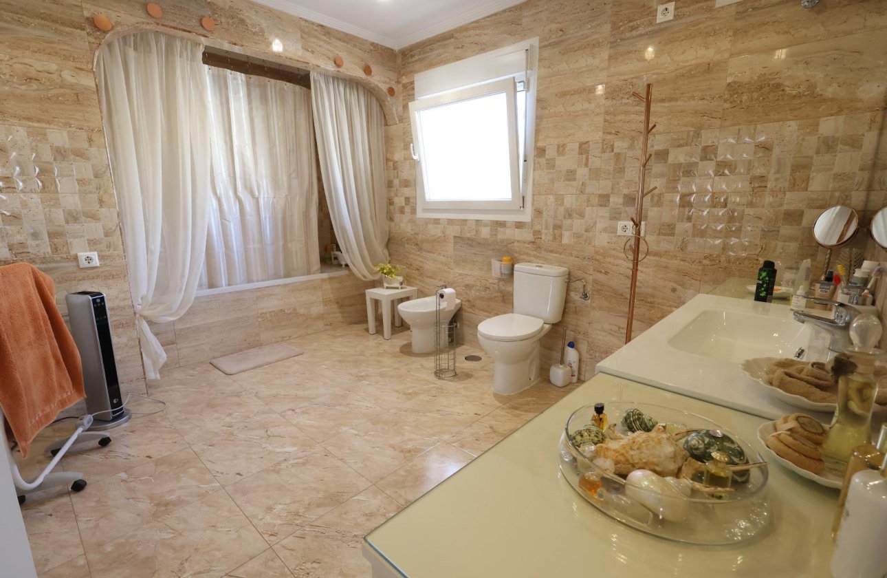 Revente - Villa -
Torrevieja - Costa Blanca