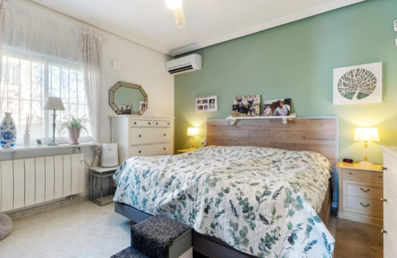 Revente - Villa -
Torrevieja - Costa Blanca