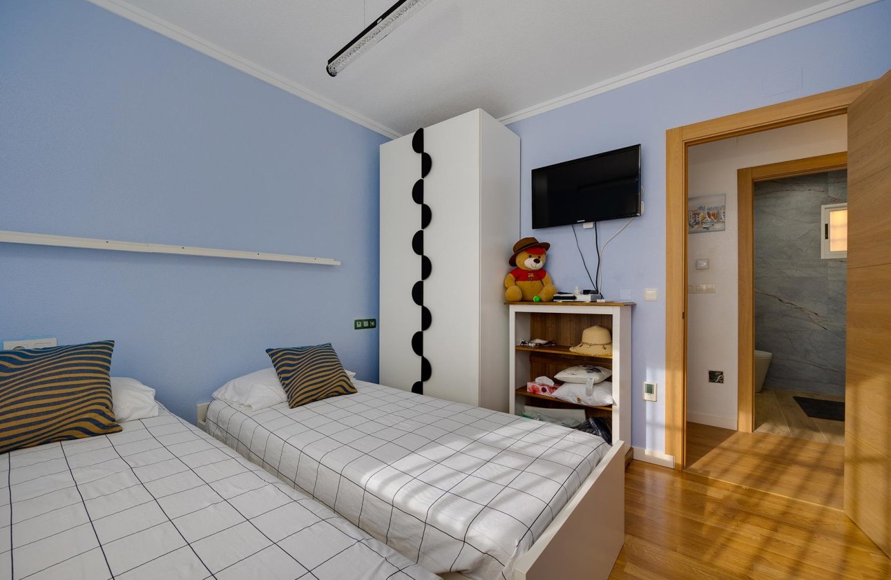 Revente - Villa -
Torrevieja - Costa Blanca