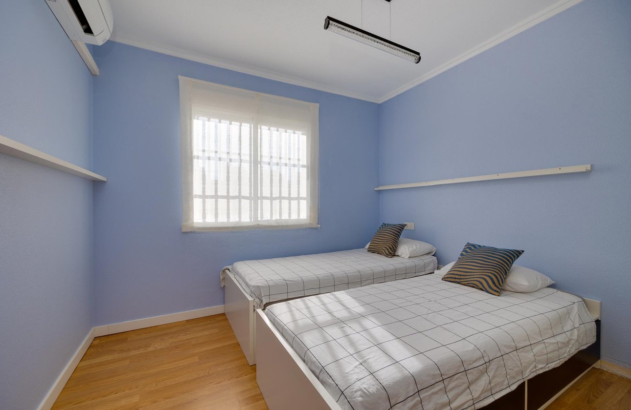 Revente - Villa -
Torrevieja - Costa Blanca