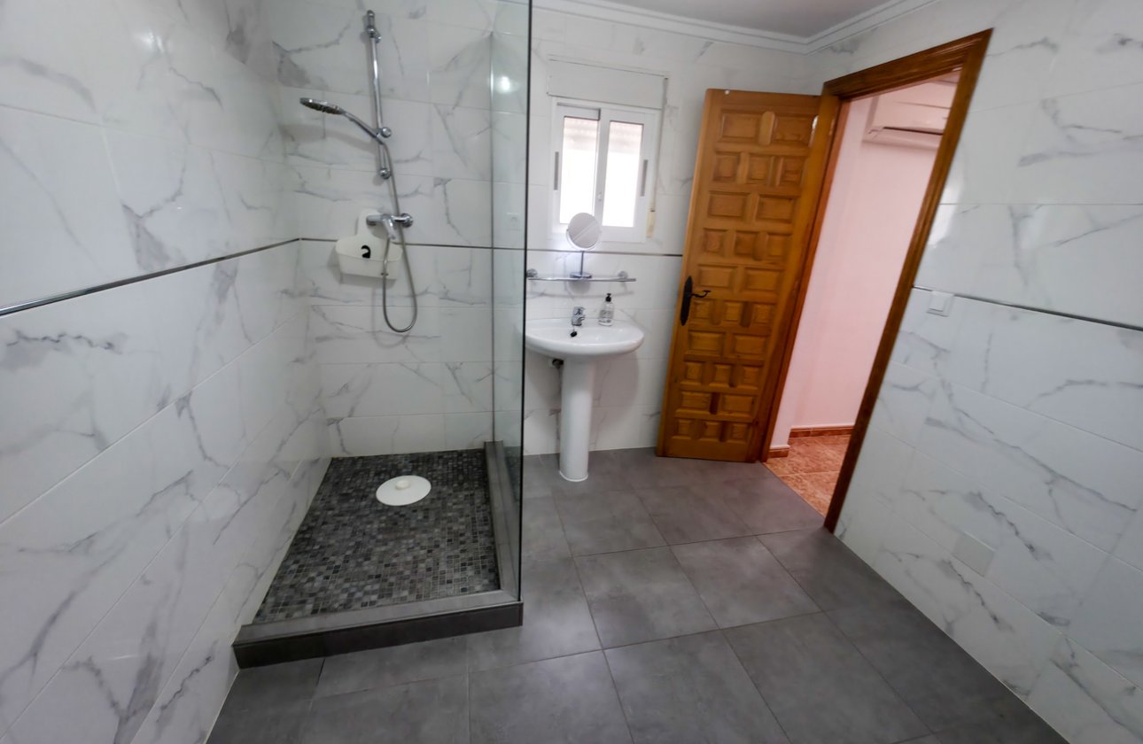 Revente - Villa -
Torrevieja - Costa Blanca