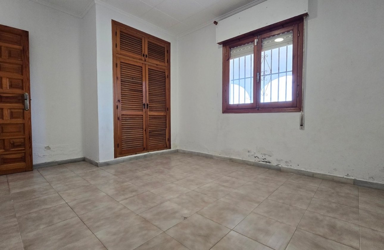 Revente - Villa -
Torrevieja - Costa Blanca
