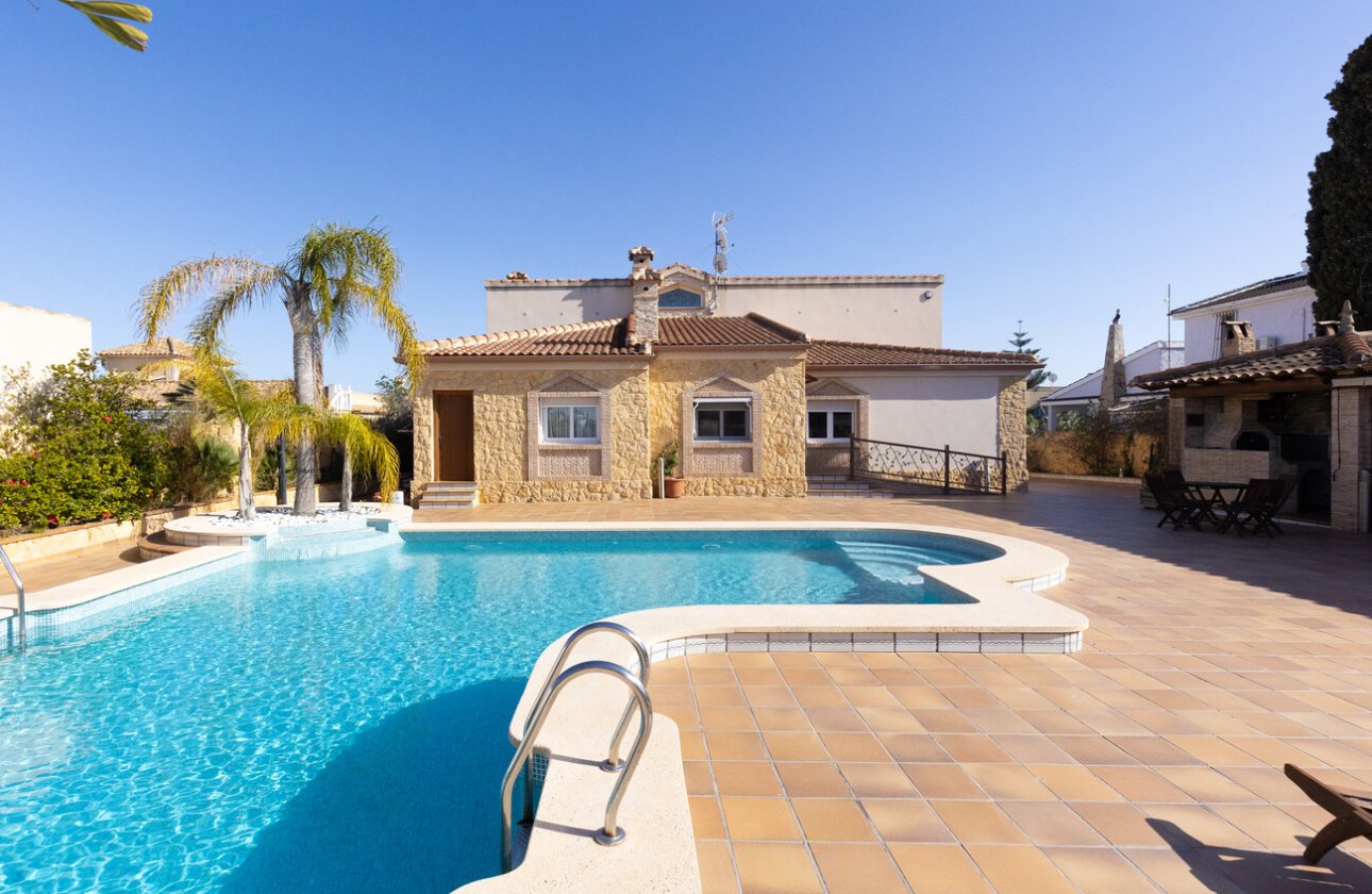 Revente - Villa -
Torrevieja - Costa Blanca