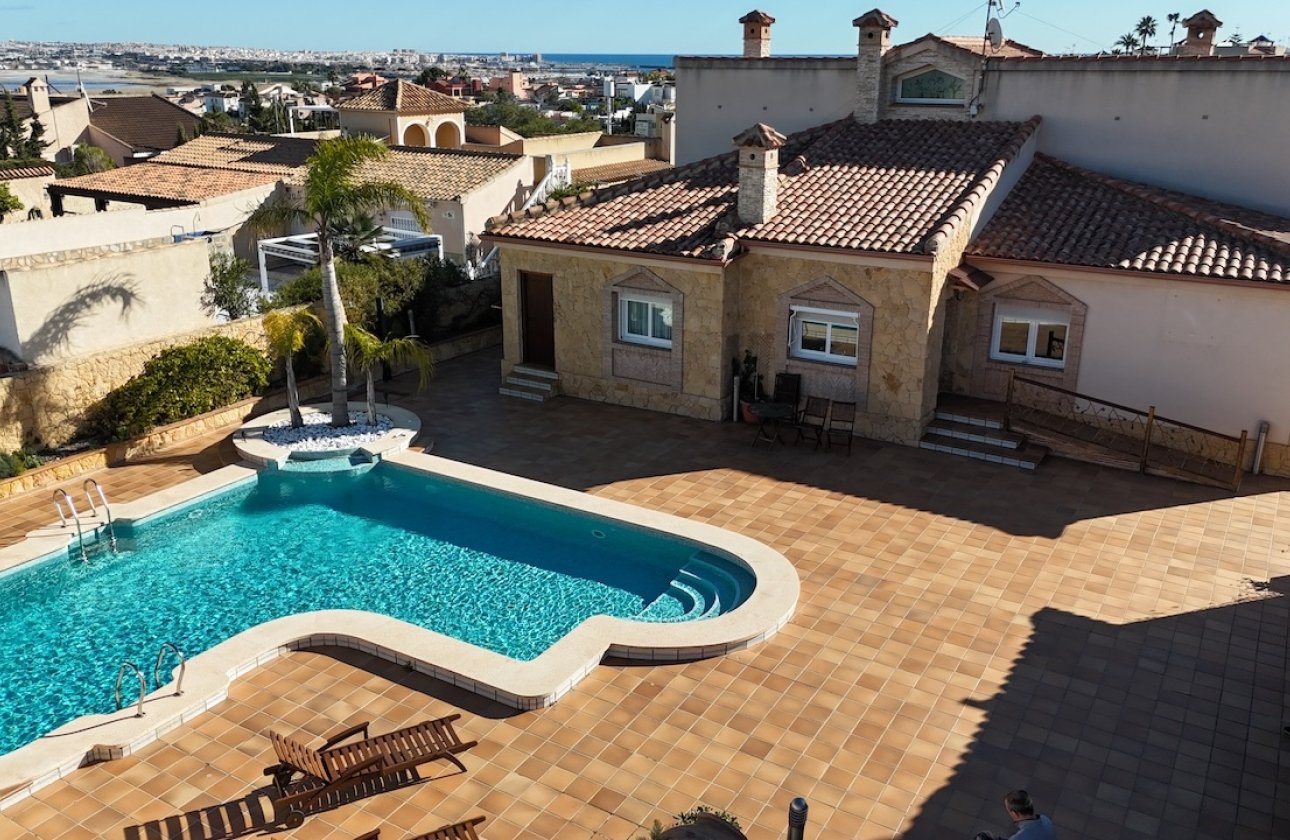 Revente - Villa -
Torrevieja - Costa Blanca
