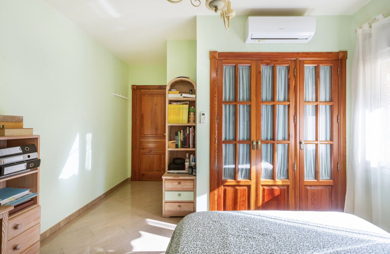 Revente - Villa -
Torrevieja - Costa Blanca