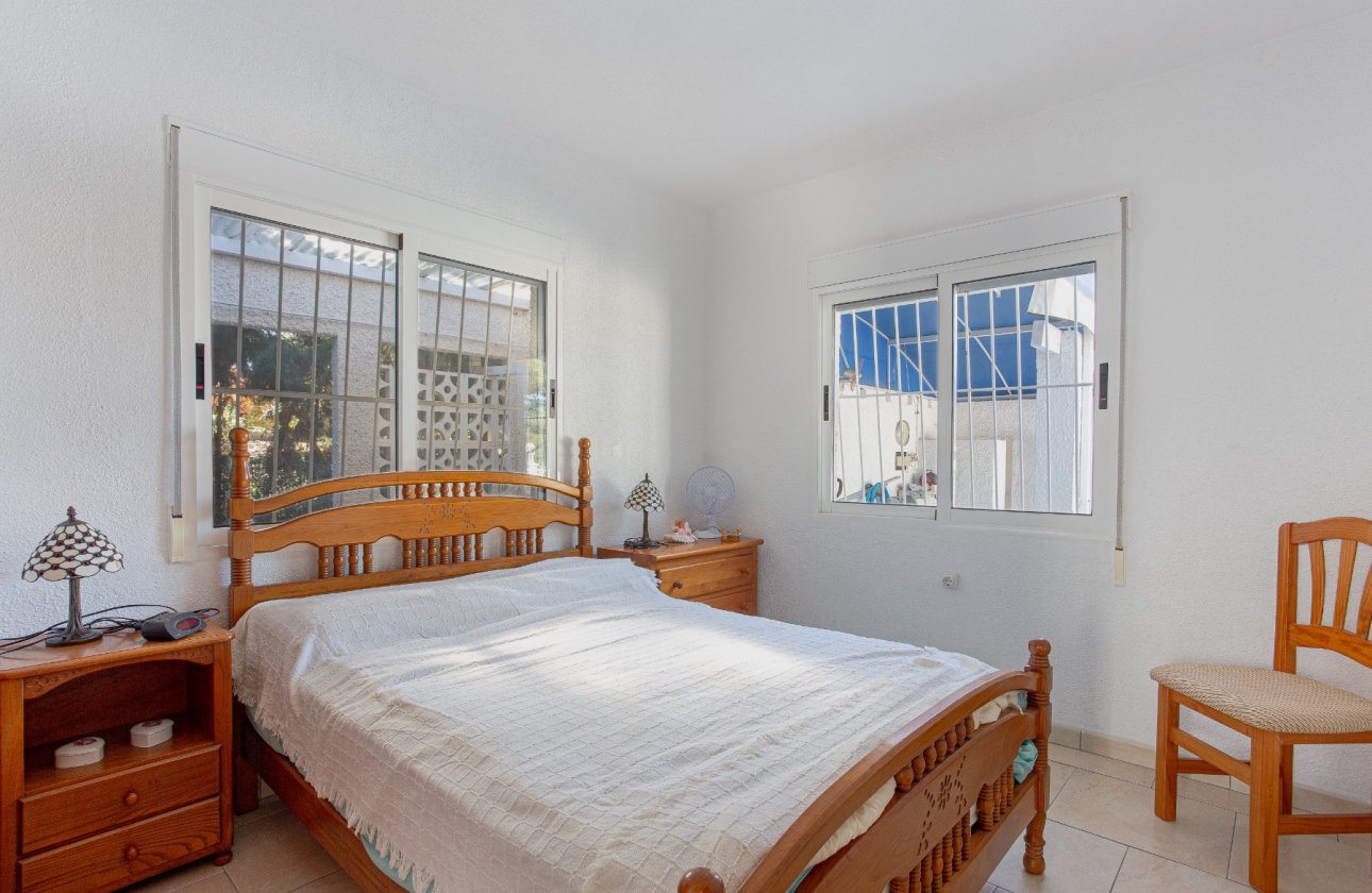 Revente - Villa -
Torrevieja - Costa Blanca