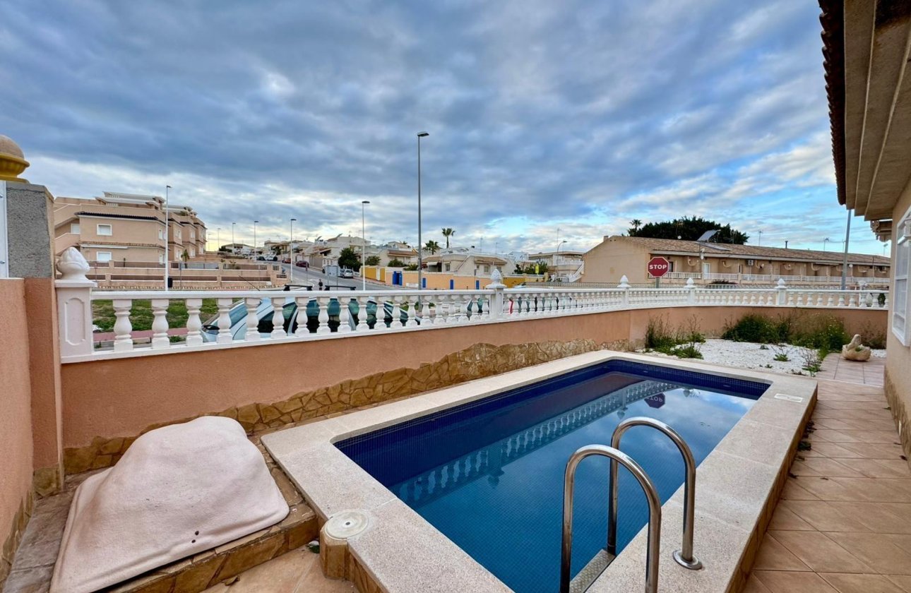 Revente - Villa -
Torrevieja - Costa Blanca
