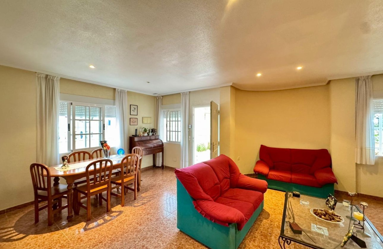 Revente - Villa -
Torrevieja - Costa Blanca