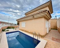 Revente - Villa -
Torrevieja - Costa Blanca