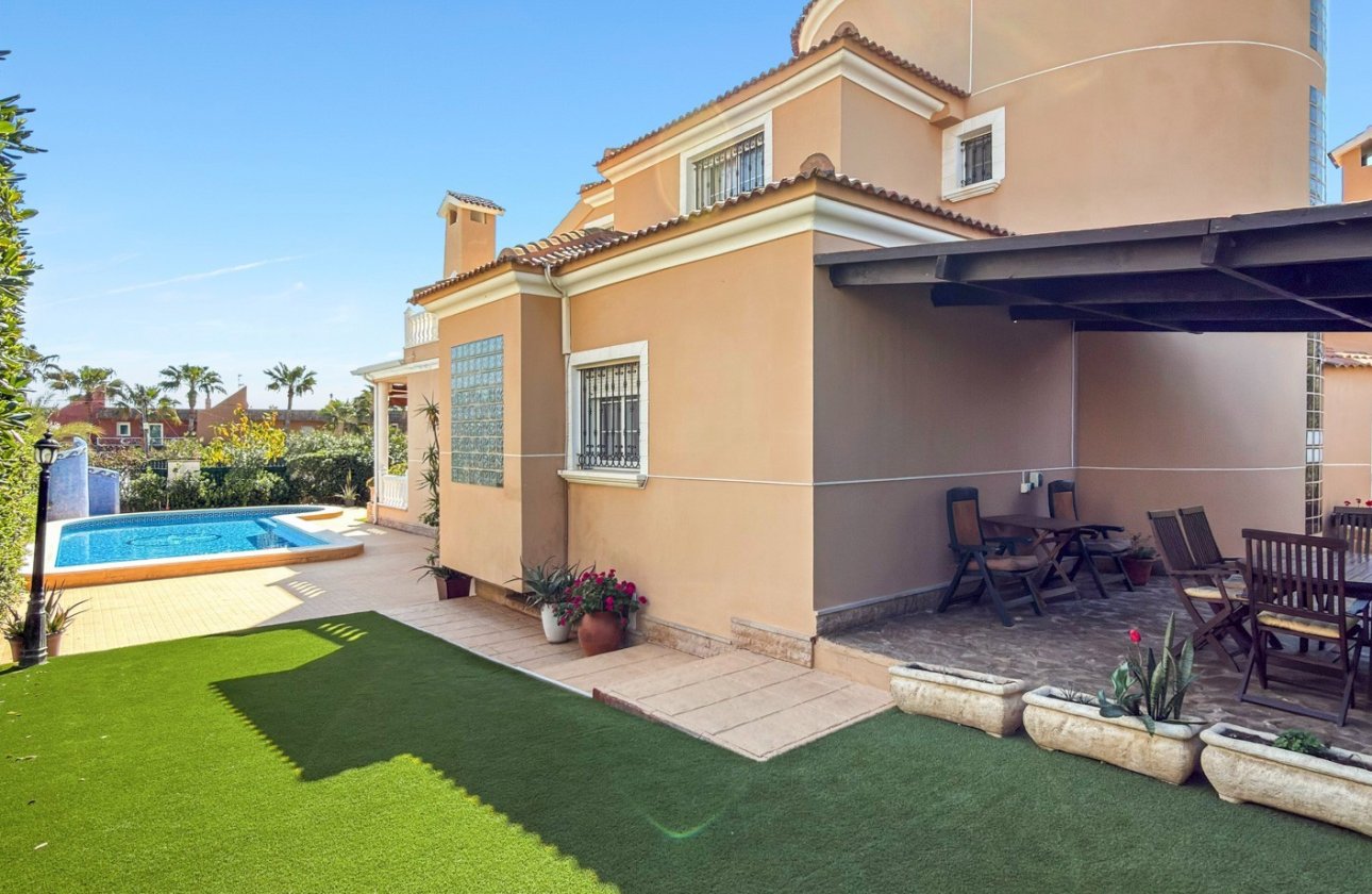 Revente - Villa -
Torrevieja - Costa Blanca