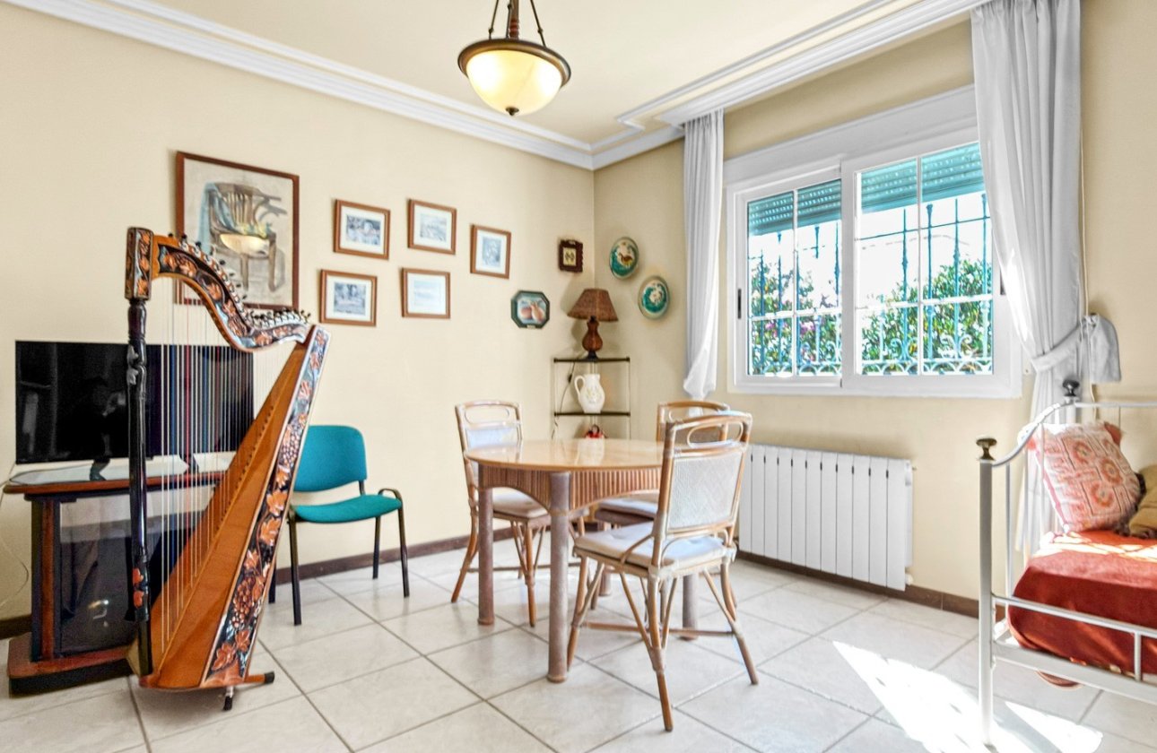 Revente - Villa -
Torrevieja - Costa Blanca