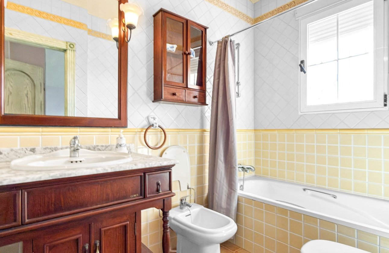 Revente - Villa -
Torrevieja - Costa Blanca