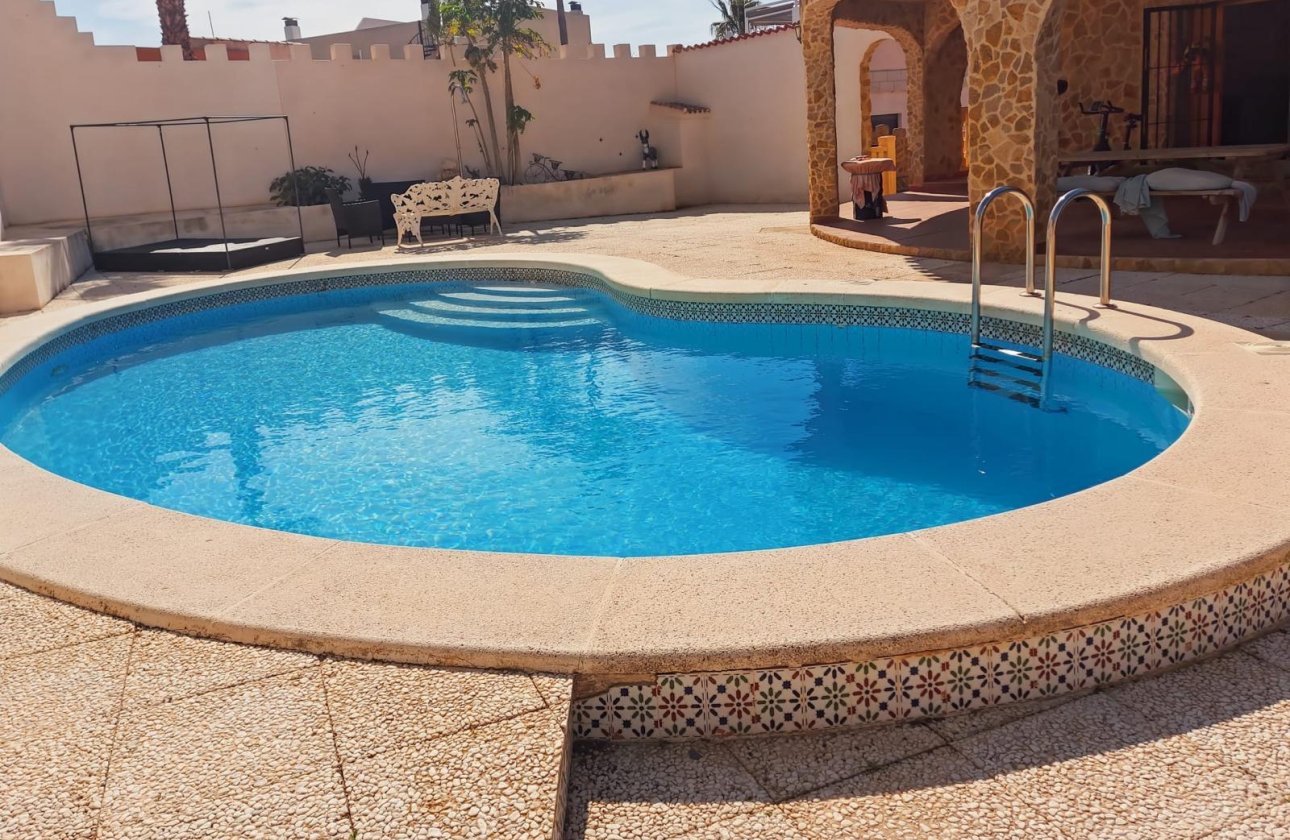 Revente - Villa -
Torrevieja - Costa Blanca